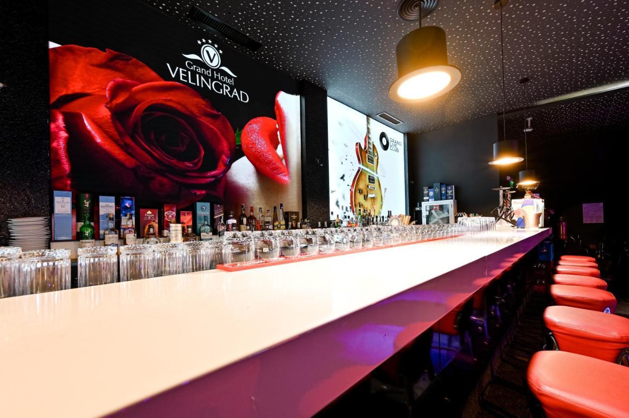 Grand Hotel Velingrad Kültér fotó Bar